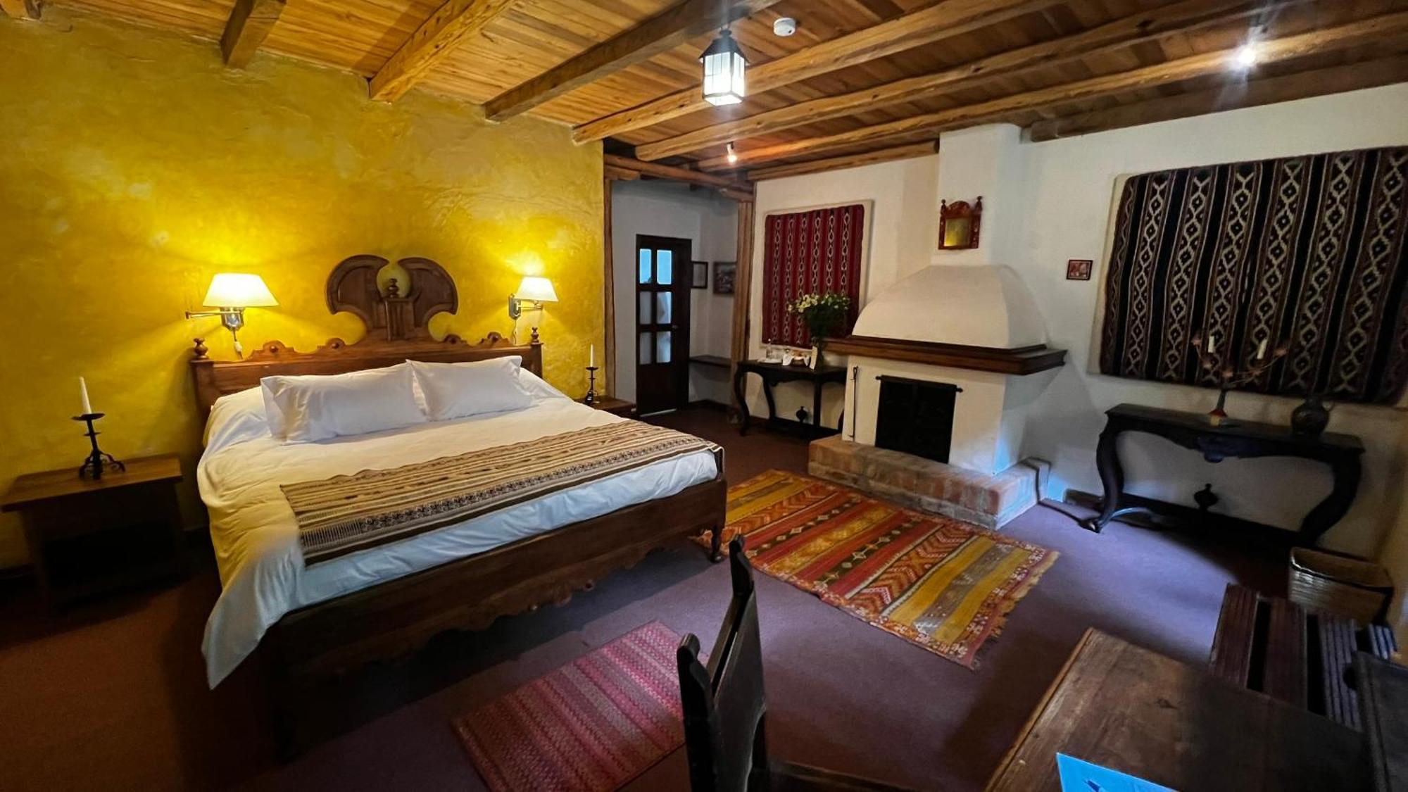 מלון אוטהוואלו Hacienda Cusin מראה חיצוני תמונה
